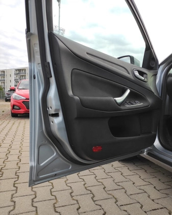 Ford Mondeo cena 19000 przebieg: 260000, rok produkcji 2010 z Olsztyn małe 352